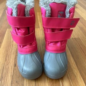 CAMPRI Kids' Waterproof
Snow Boots, Size 32 gray and pink